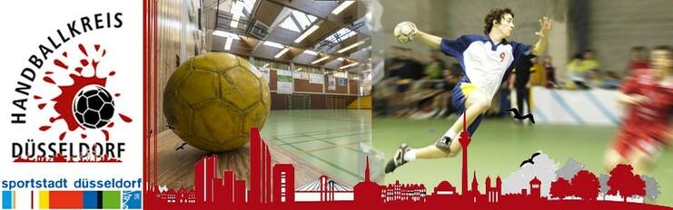 Handballspiel in einer Sporthalle, ein Spieler wirft den Ball, während ein gelber Handball im Vordergrund liegt.